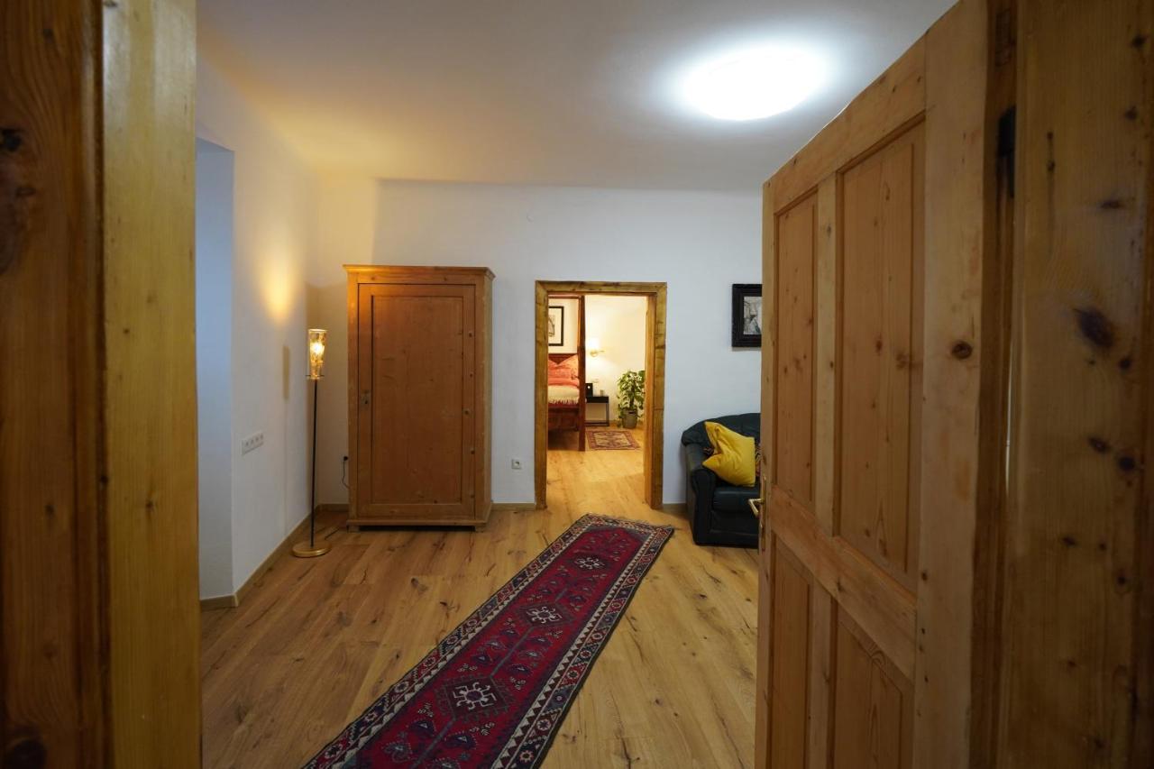 Altstadt Apartment Am Schergentor Hall in Tirol Exterior foto